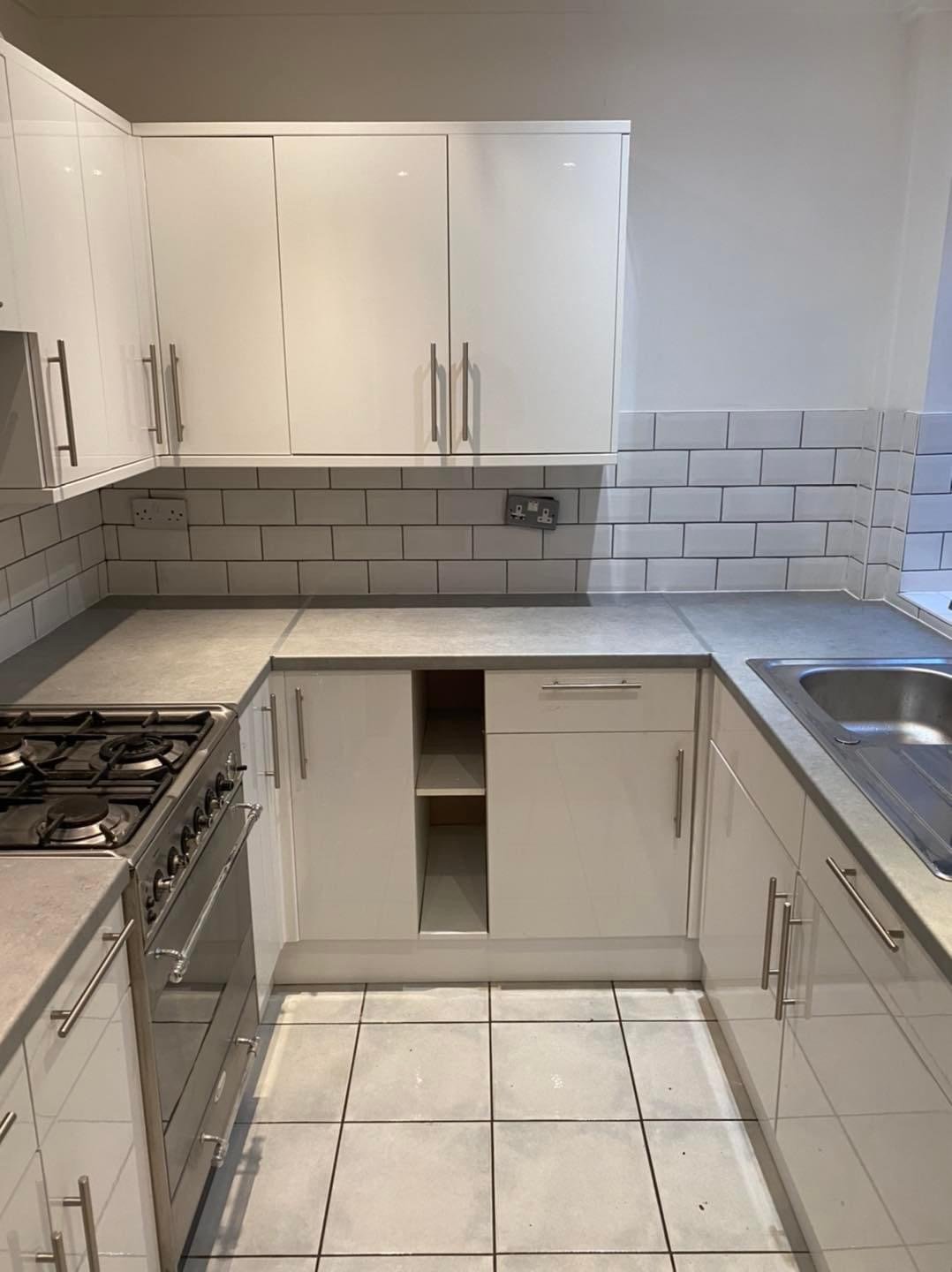 Quick and Cost Effective Refurb on an Old Kitchen 
