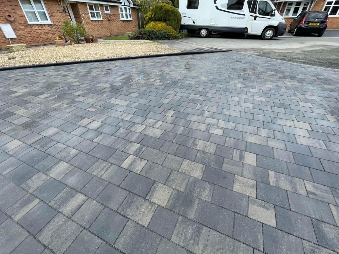 100m.sq Driveway in Granite Block edged off with kerbs 